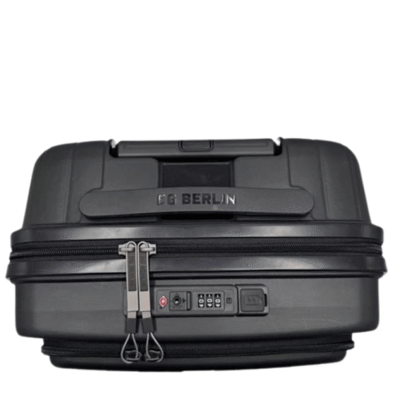 BG Berlin Nobu Easy Access Business Spinner carry on black top png