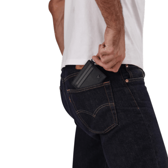 Brando James 3353 Leather slim card allet black lifestyle png