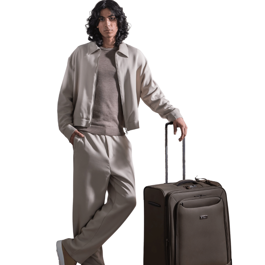 Cellini Megapak Spinner features lifestyle 2