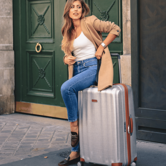 Samsonite Lite Cube DLX Lifestyle 2