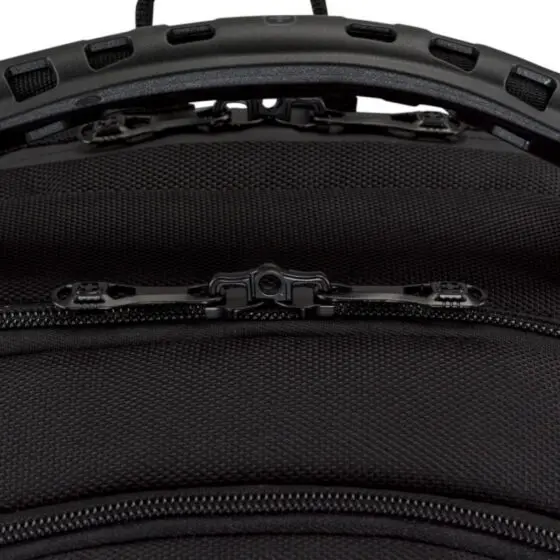 Wenger Legacy 653629 Black Series Backpack lockable zippers jpg