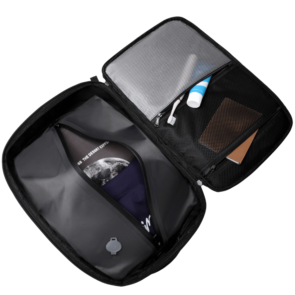 BG Berlin Nexus Lifestyle KBS 3902 Vacuum backpack black interior unzippe
