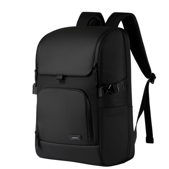 BG Berlin Nexus Lifestyle Metro Laptop Backpack 5186 Black front3qrtr