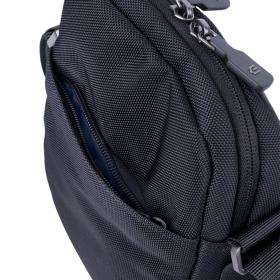 Cellini Sidekick Executive 48719 black crossbody rear2