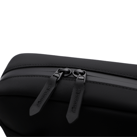 BG Berlin Nexus CEO Core KB2315 Bpack black zips