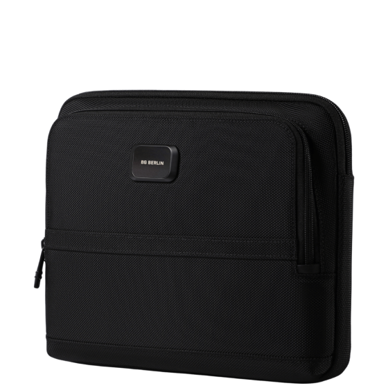 BG Berlin Nexus CEO Slim Laptop briefcase GP023436 black front3qrtr