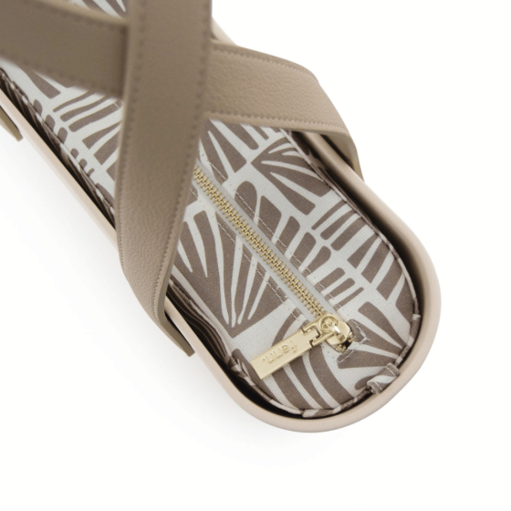 Fenn Petite 9392 Nude flat stone handle inner print top
