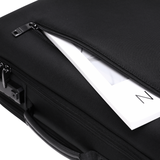 BG Berlin Nexus CEO Core KB2315 Bpack black front pocket
