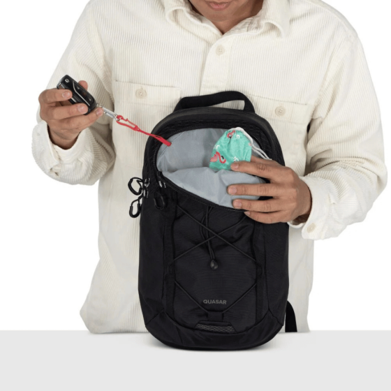 Osprey Quasar Sling Bacg black feature3