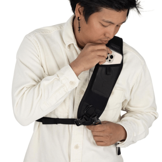 Osprey Quasar Sling Bacg black feature4