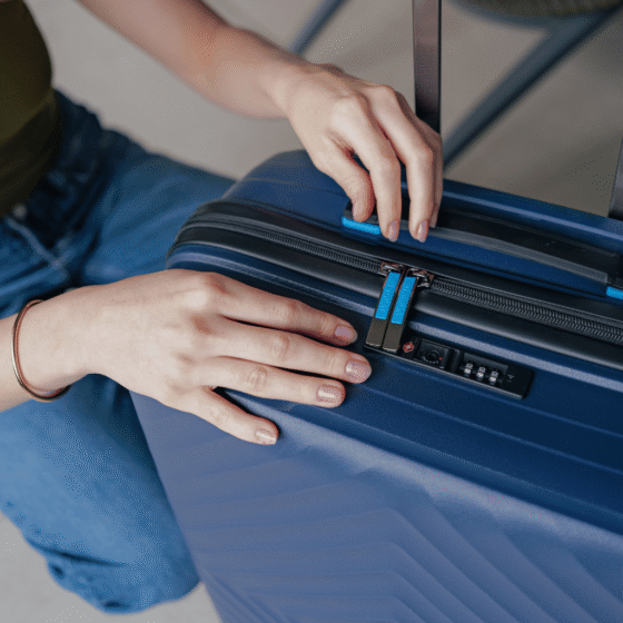 BG Berlin Cube Lifestyle Midnight Blue 3 png