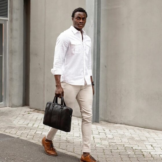 Brando 1006 Cassidy Black Laptop Briefcase Lifestyle 3 jpg