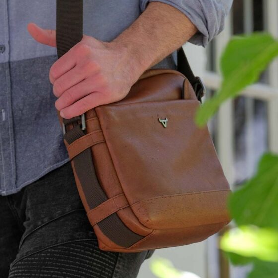 Brando Kudu Impala Leather Crossbody 2276 Lifestyle1