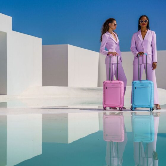 Cellini Bizlite Lifestlye Pink Blue Lifestyle3