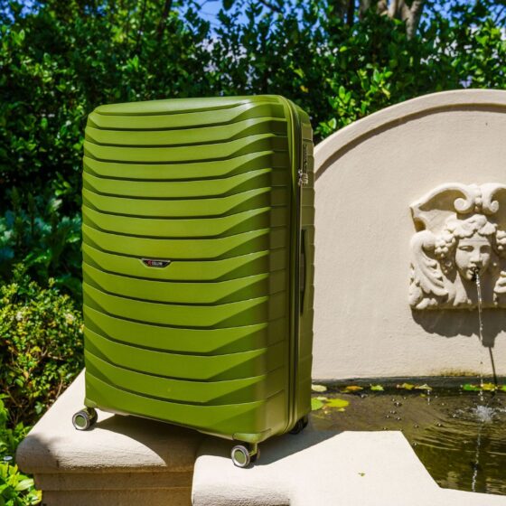 Cellini Grande Spinner Collection Lifestyle 4