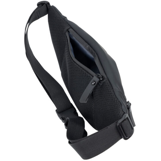 Cellini Hydro 00223 waistbag black rear stash pocket jpg