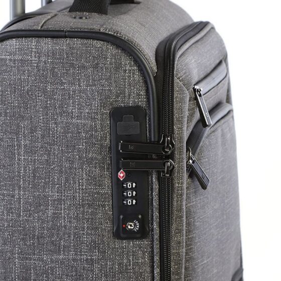 Cellini Luggage Origin Spinner 688 50 TSA Lock USB jpg