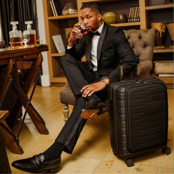 Cellini Microlite Business 55 Soft Pocket 88652 Black Lifestyle2