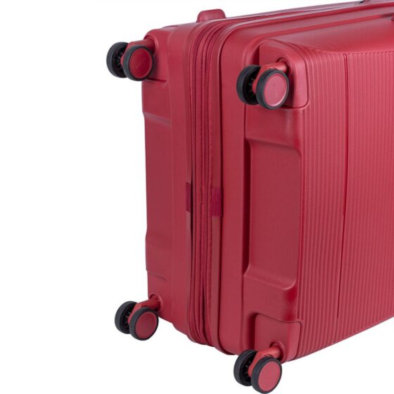 Cellini Qwest Spinner Luggage Expander 869 German Red Check In Wheels