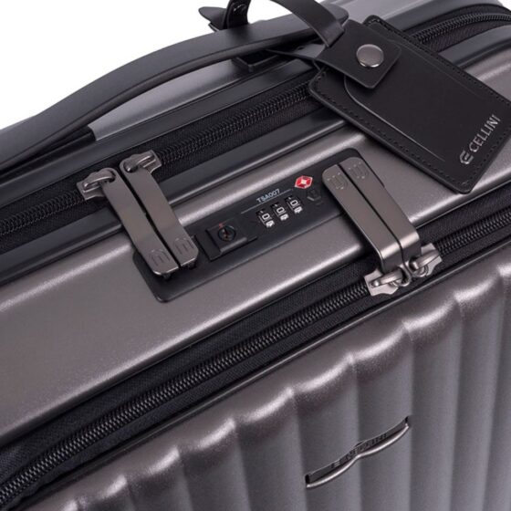 Cellini Versa Front Loader Spinner 110 Champagne Carry On 55 Locks