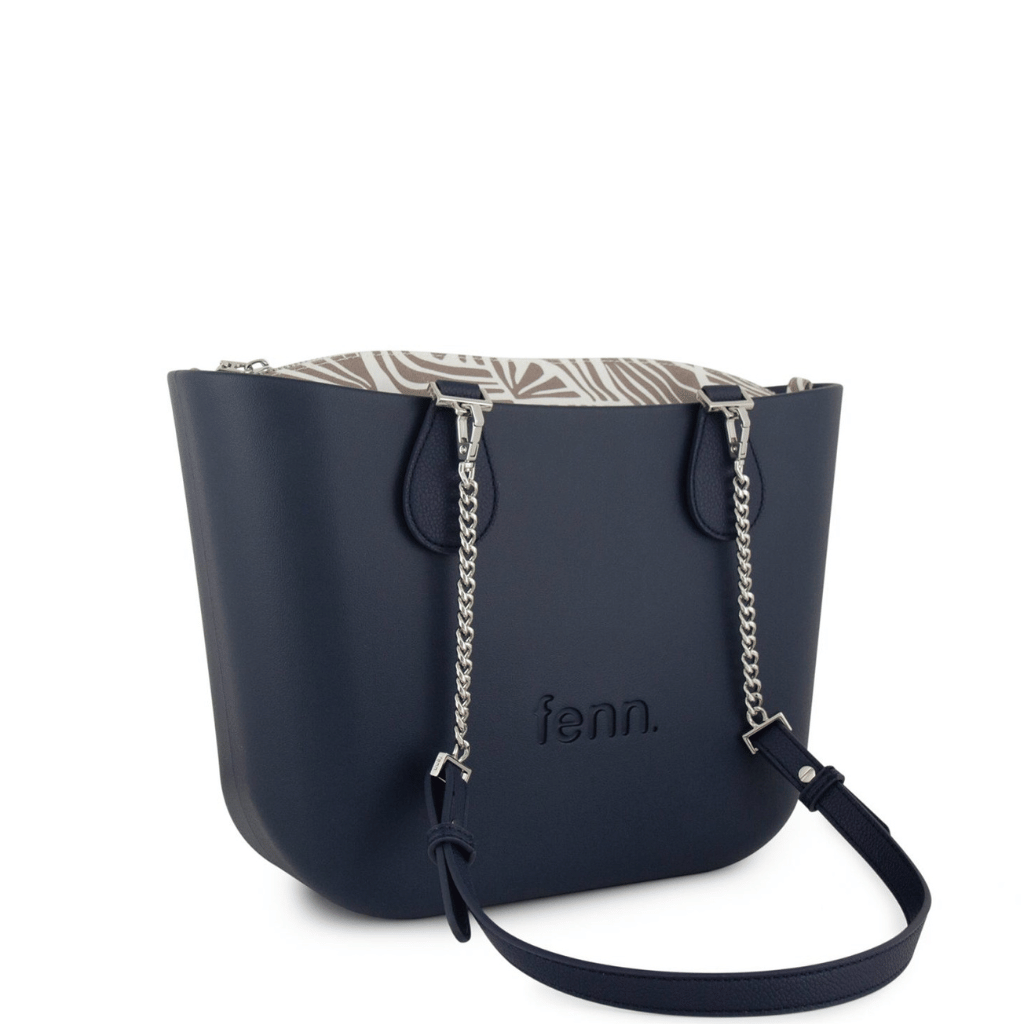 Fenn_Petite_Silver_chain_Navy_P408_printed_inner_front3qrtr