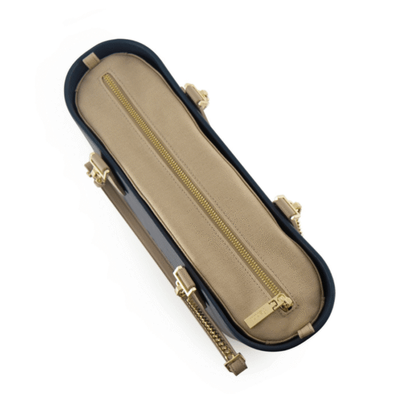 Fenn Petite gold chain 9378 Navy light stone inner top png