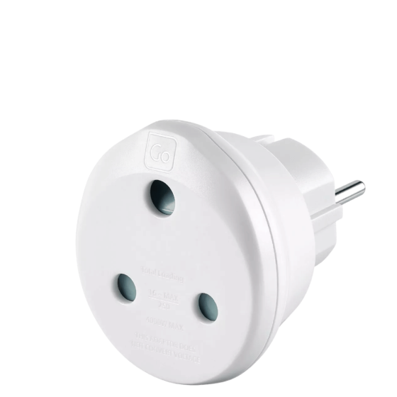 Go TRavel SA EU adaptor 585 front3qrtr