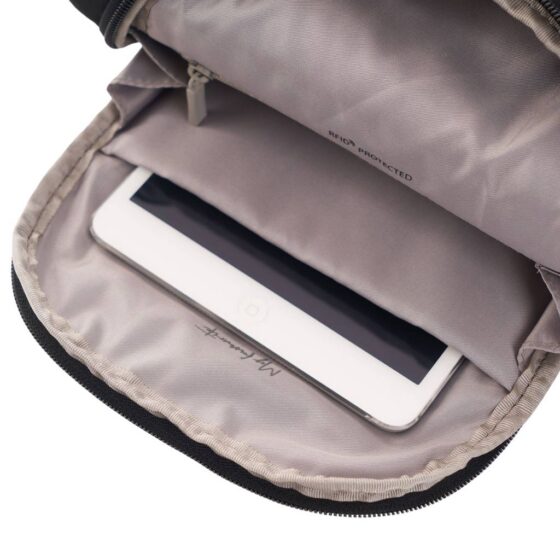 Hedgren HIC11 Small Inner City Vogue Backpack black tablet jpg