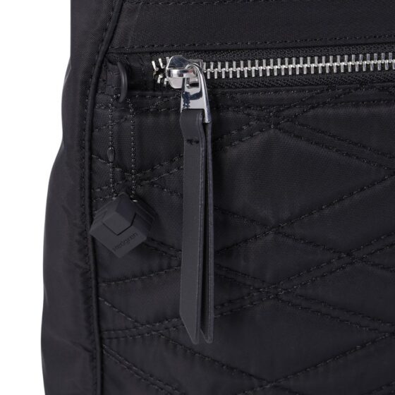 Hedgren Inner City iiLQ Vogue Large Quilted Backpack black zip detail jpg
