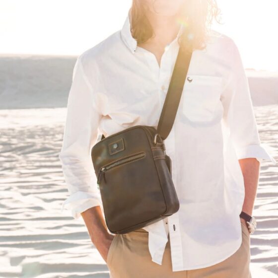 Jekyll And Hide 3695 Oxford Brown Crossbody Compact Lifestyle