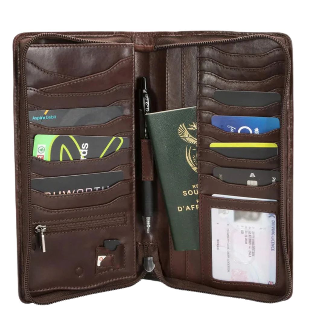 Jekyll and Hide Oxford Leather Travel Wallet - Luggage Warehouse