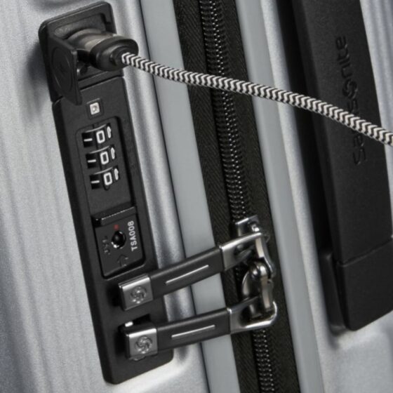 Samsonite Nuon Kf0 Polycarbonate Spinner Silver 55cm Usb Port Lock