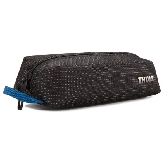 Thule CrossOver 2 Travel Kite Medium Black front3qrtr jpg
