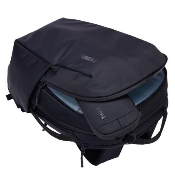 Thule Subterra 2 Powershuttle Small Black lifestyle jpg