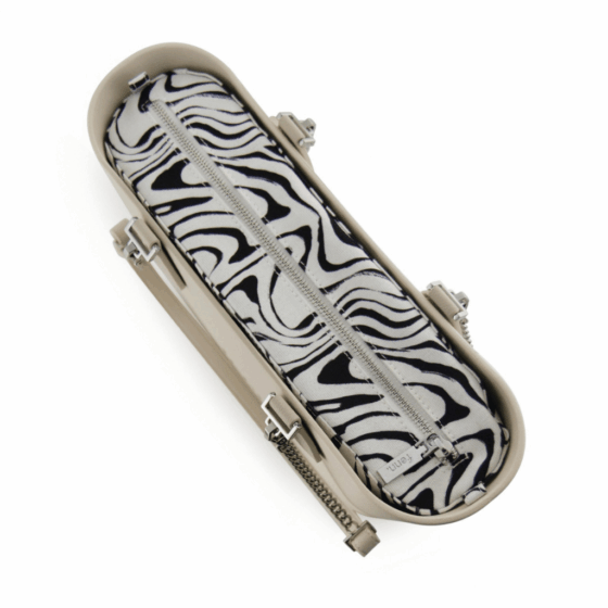 Fenn Petite Silver Chain P419 Chanpagne Printed inner Top png