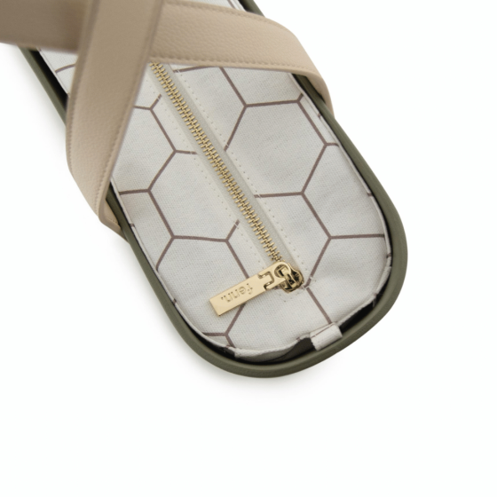 Fenn Collection 1524 Watercress Oatmeal flat handle printed hex inner top