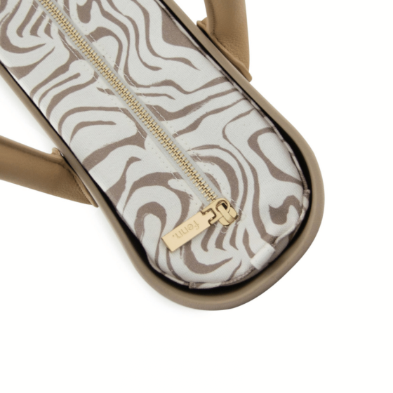 Fenn Original 1522 Stone Light tan round handle printed inner top