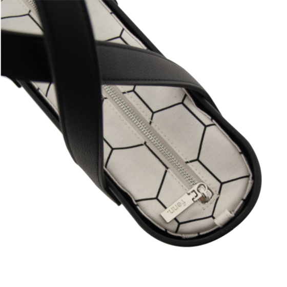 Fenn Petite 9437 Black flat black handle inner print top