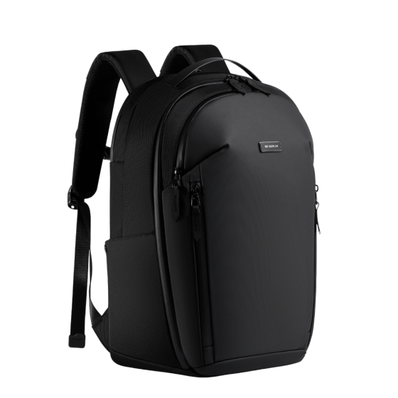 BG Berlin Nexus Lifestyle Edge Laptop Backpack black front3qrtr transp
