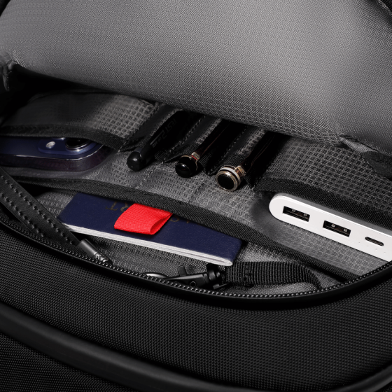 BG Berlin Nexus Lifestyle Edge Laptop Backpack black organiser