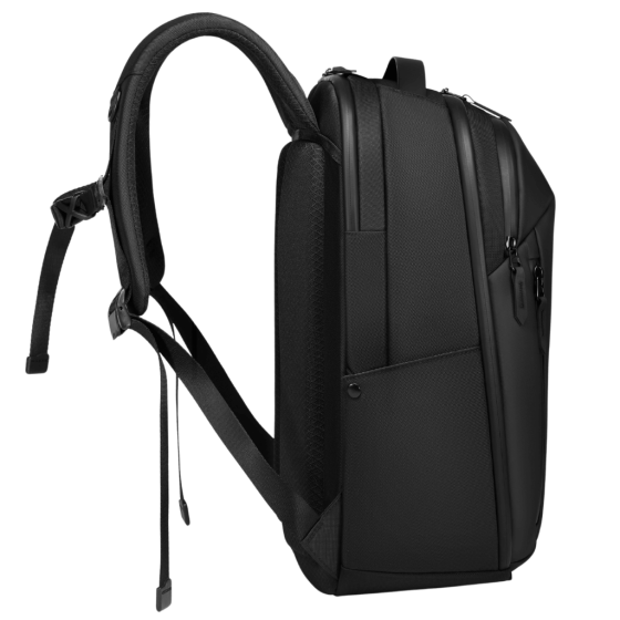 BG Berlin Nexus Lifestyle Edge Laptop Backpack black side2