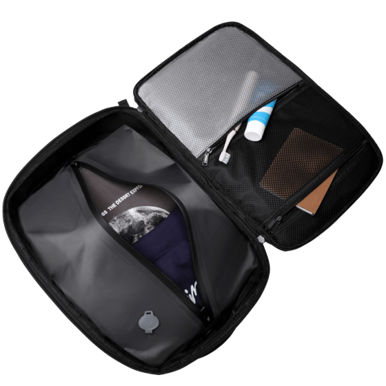 BG Berlin Nexus Lifestyle KBS 3902 Vacuum backpack black interior unzippe