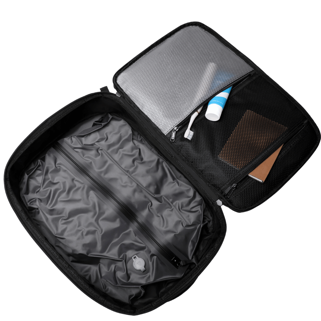 BG Berlin Nexus Lifestyle KBS 3902 Vacuum backpack black interior zipped