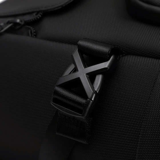 BG Berlin Nexus Lifestyle Metro Laptop Backpack 5186 Black compression