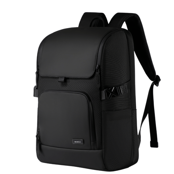 BG Berlin Nexus Lifestyle Metro Laptop Backpack 5186 Black front3qrtr