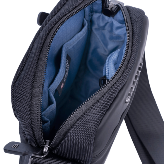 Cellini Sidekick Executive 48719 black crossbody interior