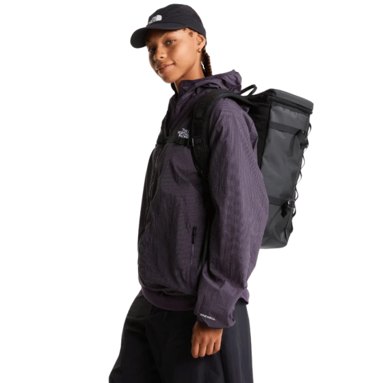 The North Face Base Campe Fuse Box Backpack black lifestyle2