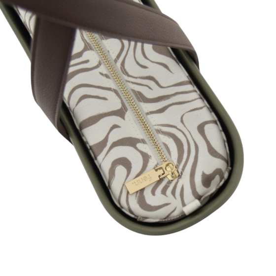 Fenn Collection 1545 Olive choc flat handle pattern inner top