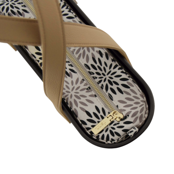 Fenn Petite 9454 Black Tan Flat handle printed inner top