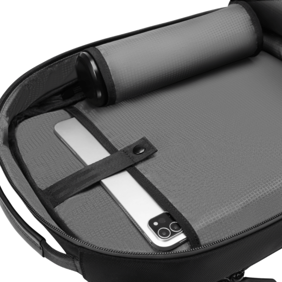 BG Berlin Nexus CEO Core Backpack KB24251 black interior3